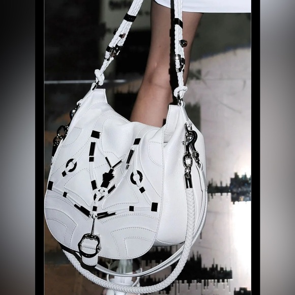 Rare Gucci runway flap hobo - Picture 1 of 5